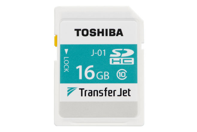 ハードウェア整理をしていたら出てきたTransferJetアダプター各種。Lightning、microUSB、USB-TypeA、さらにmicroSDの各種タイプが出てきました。