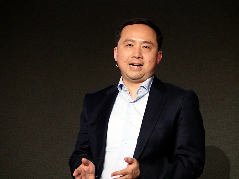 5Gに関する取り組みを説明したHenry Tang氏