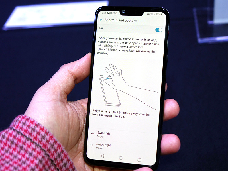 ランチャーの左右に表示するアプリは、設定で変更できる