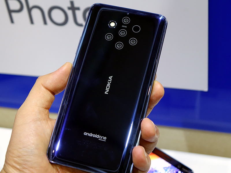 背面に5つのカメラを搭載した「Nokia 9 PureView」