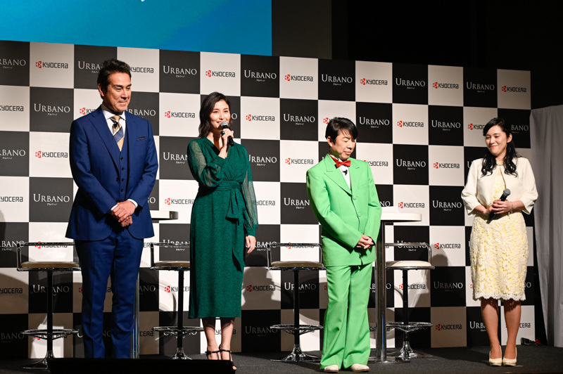 左から宇梶剛士、橋本マナミ、ダンディ坂野、牛窪恵氏