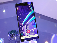 ZTE、5G対応の「AXON 10 Pro 5G」を出展、ミドルレンジも発表