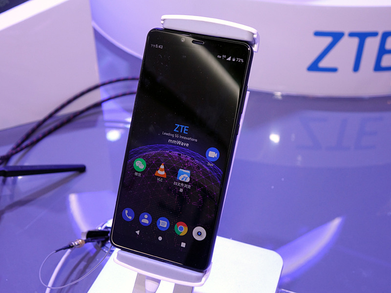 ミリ波対応のプロトタイプも出展していた