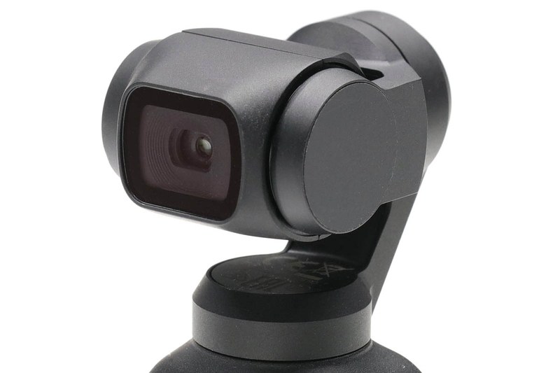 Osmo Pocketのスタビライザー部はけっこうデリケート。Osmo Pocketの「要」となる箇所でもありますので、携帯時はしっかり保護したいものです。