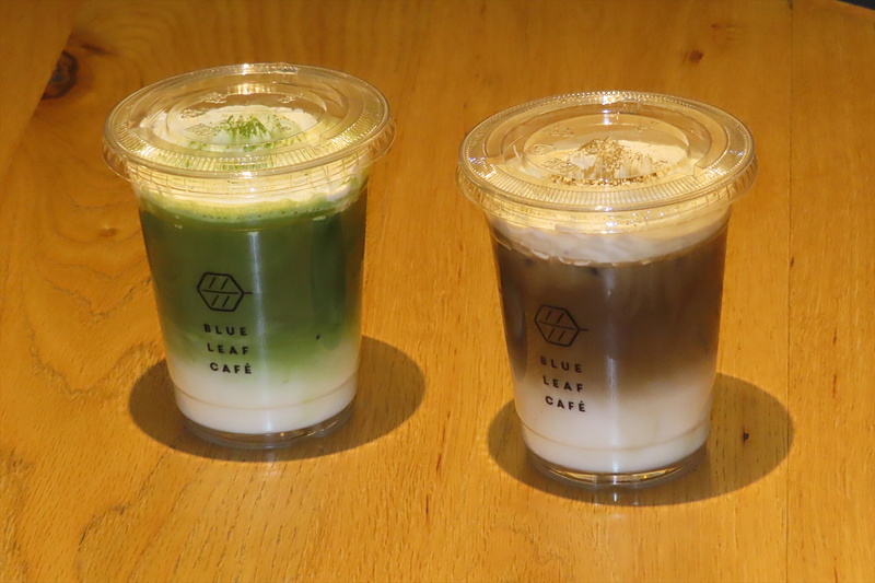 京都限定の抹茶ラテとほうじ茶ラテ（各400円）
