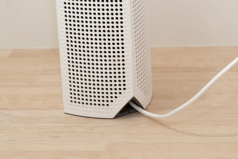 端子部が飛び出たりせず、ケーブルをすっきり取り出せる