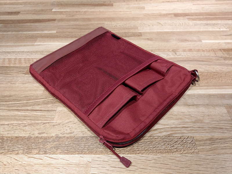 リヒトラブのバッグインバッグ