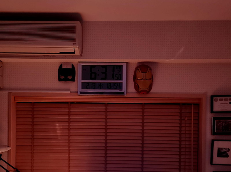 唯一残念なのは、暗闇では全く時刻表示が見えないことだ