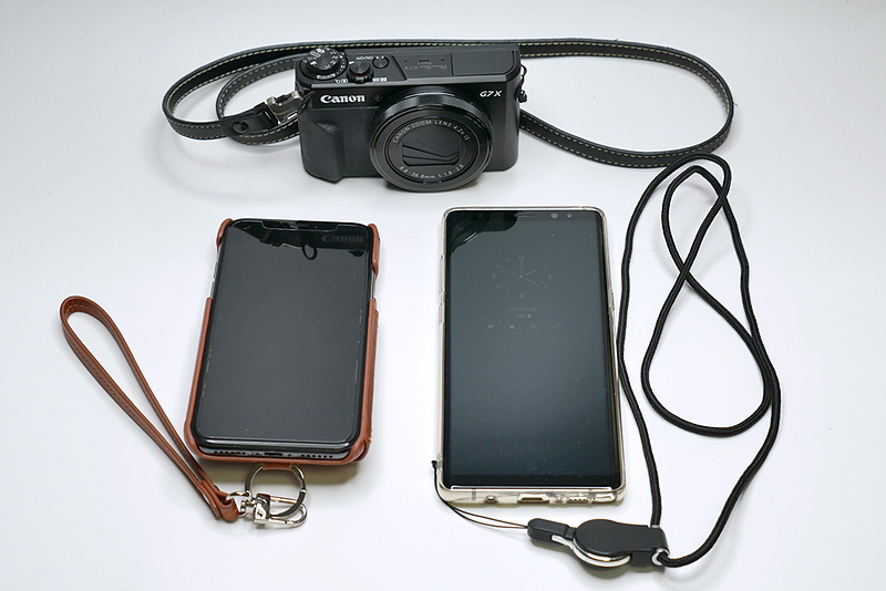 上段：持っていくはずだったカメラ、下段左：iPhone X、下段右：Galaxy Note8