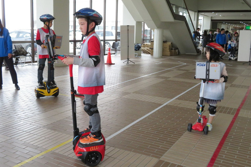 子どもたちは短時間で乗りこなしていたが、実際に乗ってみると結構難しい