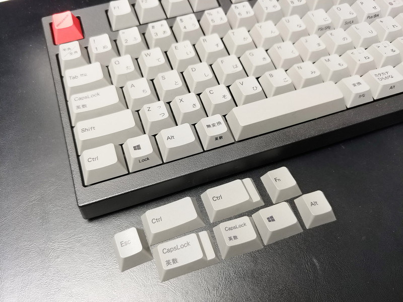 キーレイアウトをカスタマイズしたときのためのキートップも用意