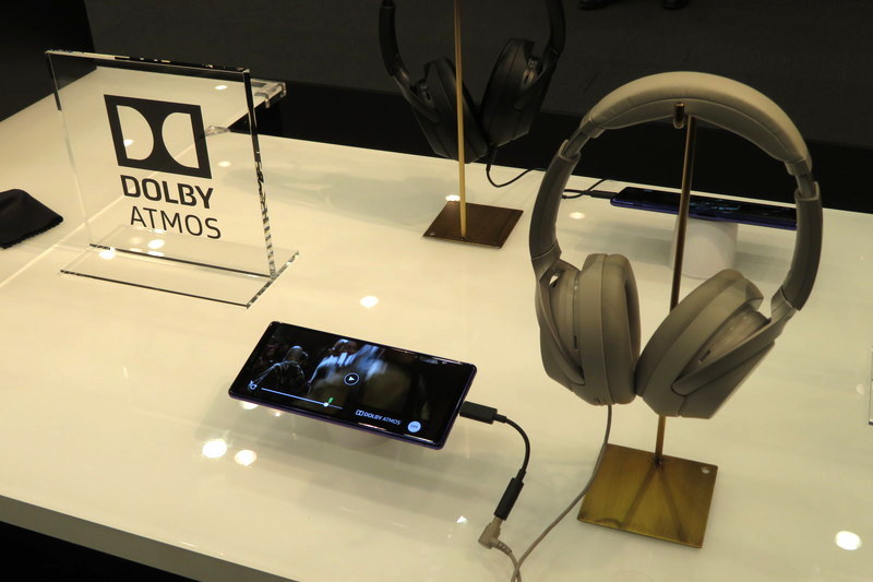 立体音響技術「Dolby Atmos」に対応