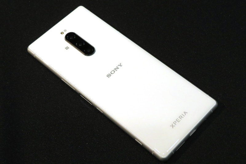 Xperia 1（ホワイト）