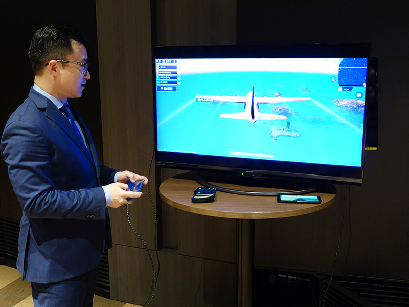 別売りケーブルの併用で、スマホの画面をHDMI出力可能