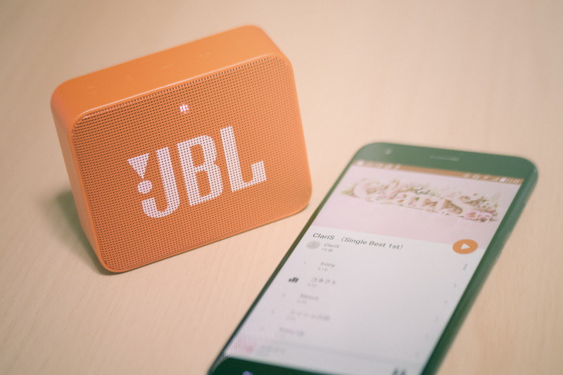 ポータブルスピーカー「JBL GO 2」。メーカーでは“SNS映え”も狙っているとか