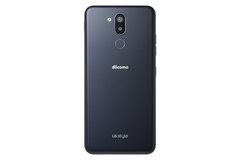 LG style2 L-01L」、3900mAhの大容量バッテリーと6.0インチの大