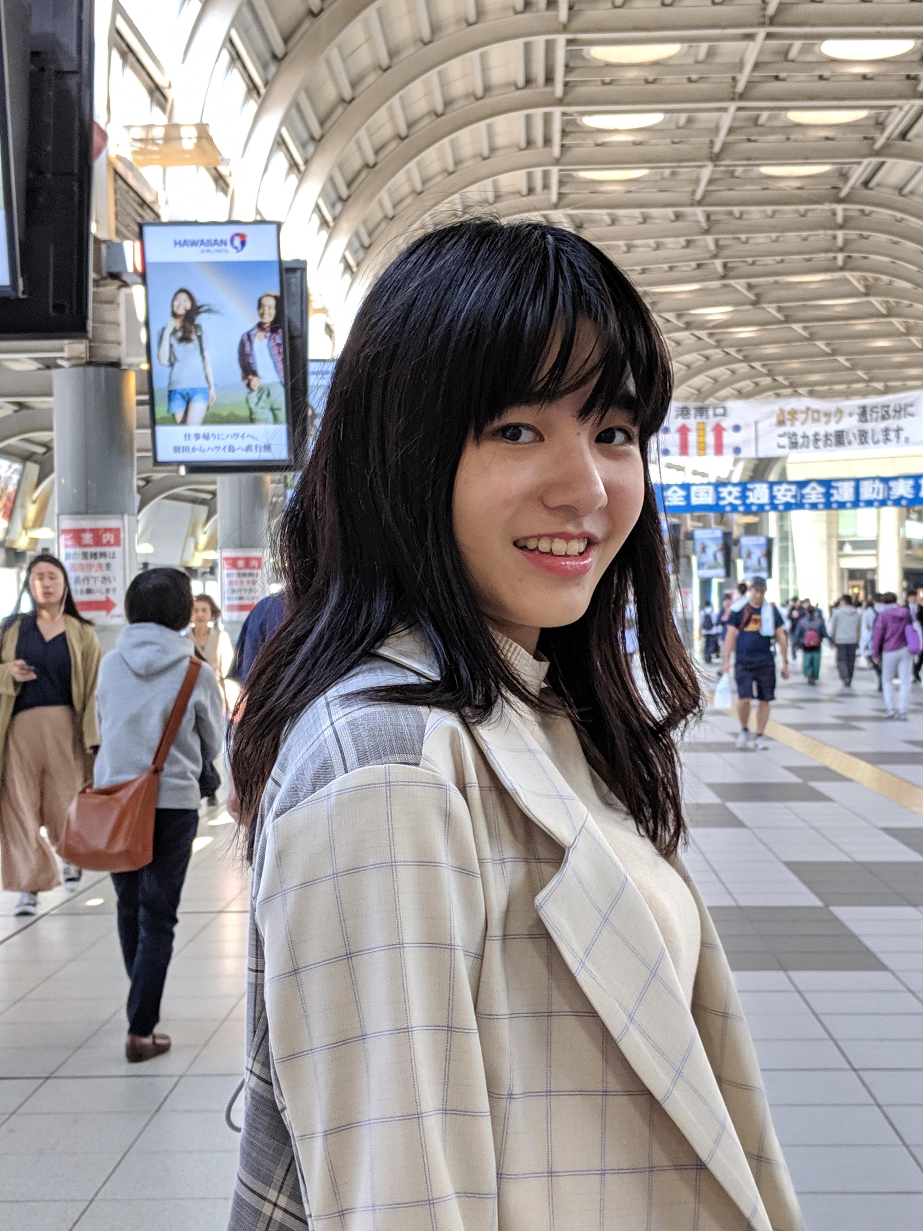 Pixel 3aのポートレートで撮影。背景がボケていない写真とボケた写真の両方が保存される。リンク先は3021×4032ドット