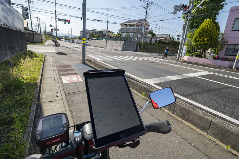 わりと近所をポタリング。さあ、どこに行こうかな？　とマップを見ていると……あっ、この近くにウワサの「第二天覧山（だいにてんらんざん）」があるらしい！　じゃあソコ。行ってみよう～。