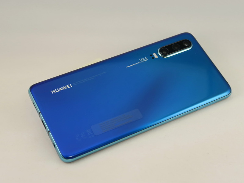上位モデルのスペックをほぼ継承したHUAWEI P30。7万7800円（税抜）は意外にお買い得？