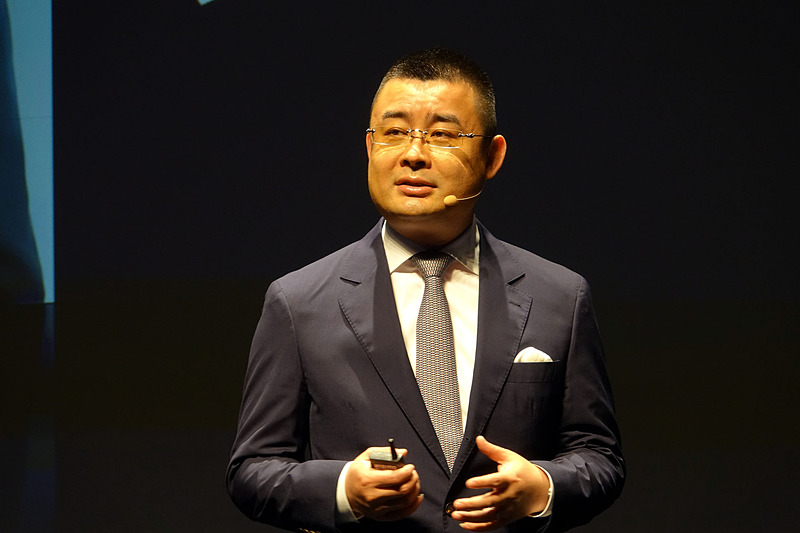 呉波氏