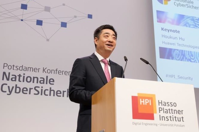 ファーウェイ 輪番会長兼取締役副会長の胡厚崑（ケン・フー）氏　（ファーウェイ提供）