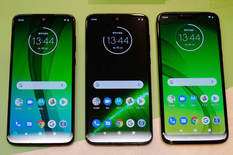 moto g7シリーズ。左からg7、g7 plus、g7 power