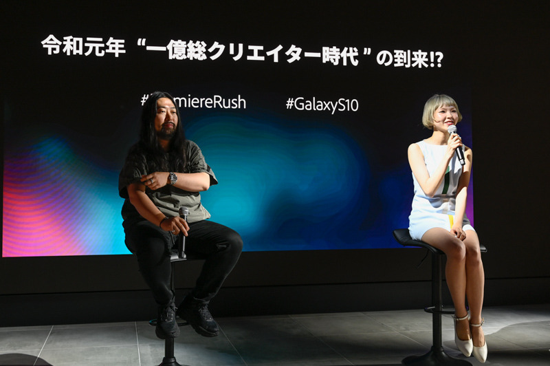 ワンメディア 代表取締役/CEOの明石ガクト氏（左）、SNSアーティストのあさぎーにょ氏（右）