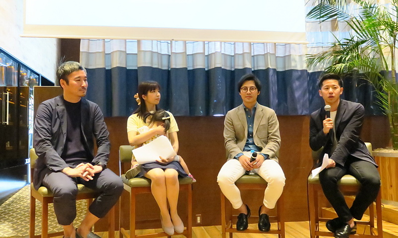 事業戦略発表会の後半ではトークセッションが行なわれ、株式会社Hostyの末永愛恵氏もお子さんを抱きかかえて登壇。ママさんスタッフとして参加する楽しみを語った