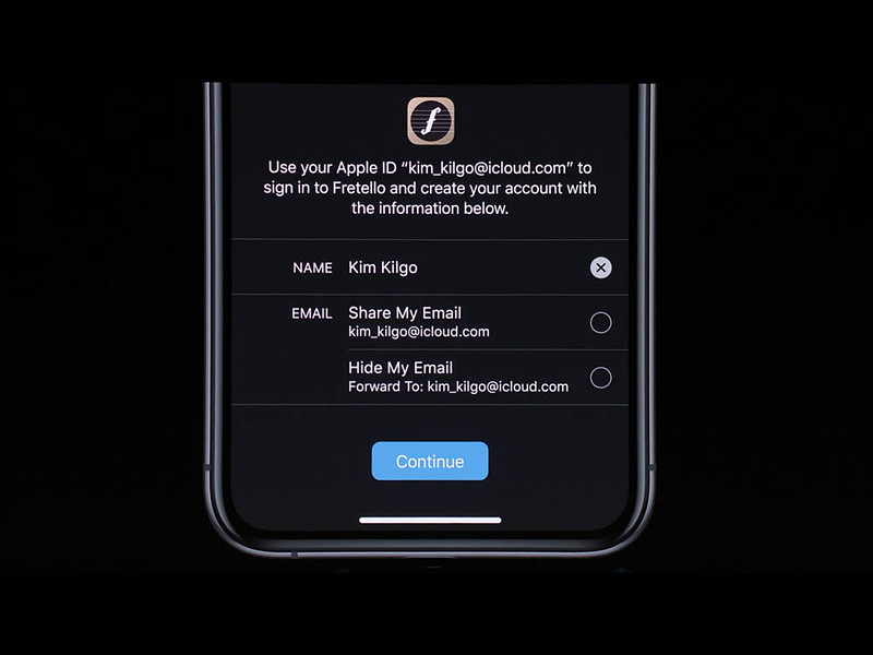 Sign in with Appleで「Hide My Email」を選択すると、ランダム文字列のメールアドレスが自動生成される（そちらに届くメールはiCloudのメアドに転送されて届く）