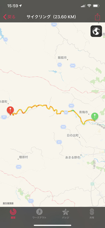 走行軌跡をマップ上で確認している様子。左画像の緑ポイントがスタート地点で、赤ポイントがゴール。軌跡は移動速度により色が変わって表示されます。移動速度が速いと緑色に近くなり、遅いと赤色に近くなります。中央画像は二俣尾駅から軍畑駅までの道を速く下っている様子。右画像は奥多摩むかし道の坂を上りつつ展望の良いゴール地点まで走っている様子です。「あーあそこの下りは爽快だった」とか「あの上りはなかなかだった」という記憶が蘇ります。
