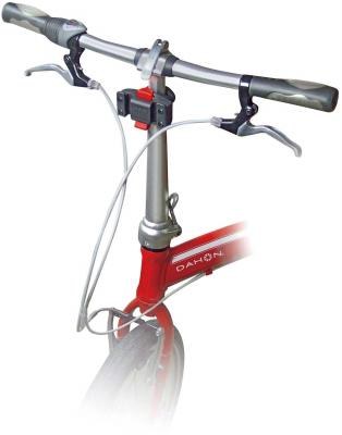 KLICKfix用アタッチメントのバリエーションも豊富なので、ハンドル以外の箇所にバッグやカゴを取り付け可能です。豊富なアタッチメントにより、ほとんどの自転車でKLICKfixマウントシステムを利用することができるでしょう。