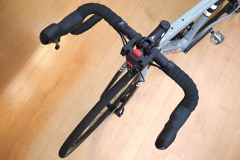 こちらは前出のロードバイク。リクセン化したフロントバッグがちょうどよく着きました。