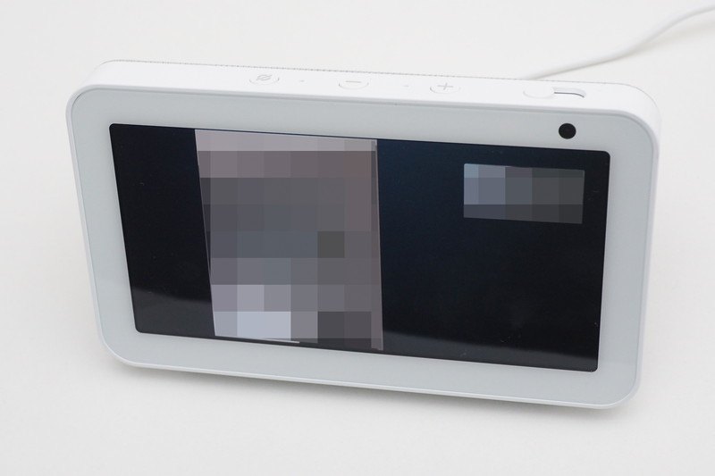 ビデオ通話状態。Echo Show 5側は横画面、相手先は縦画面になっている