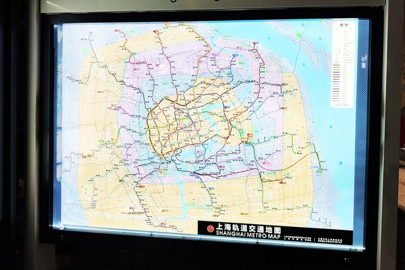 総延長は東京の地下鉄の2倍ほど、やたらと広い範囲をカバーしている上海の地下鉄。「水郷」と呼ばれる美観地区やディズニーランドにも地下鉄でアクセスできる