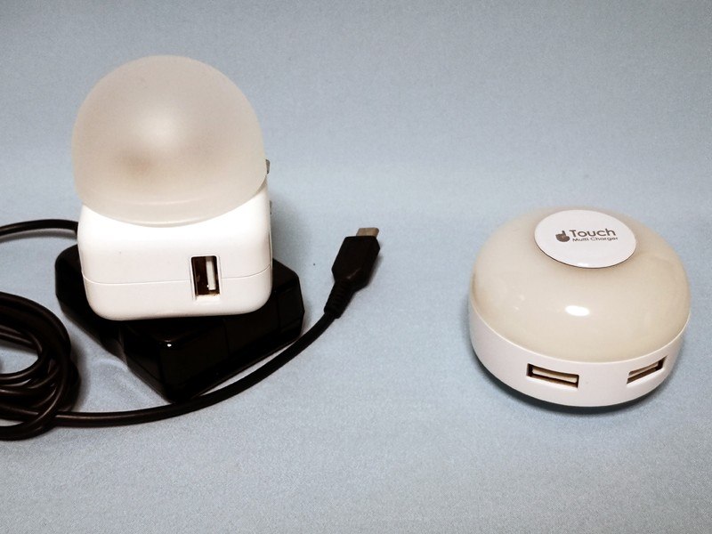 いままで使っていた100均のLEDライトとUSB ACアダプター2つの合計３つがこれ１つで置き換えられるというのは荷物を減らしたい出張時にはとてもありがたい特徴だ。