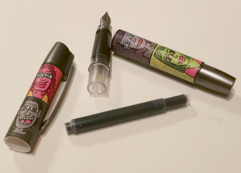 ごく普通に分解してカートリッジを入れるだけ。またしてもその軽さに感動