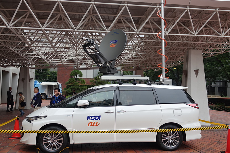 アンテナがついている以外は普通の乗用車と変わらない