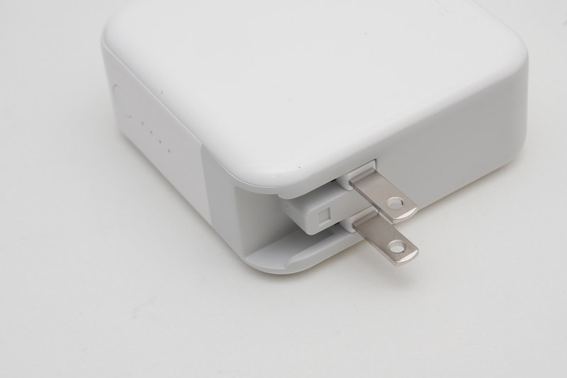 コンセントに直接差し込める