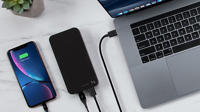 BOOST↑CHARGE 20100mAh モバイルバッテリー