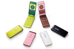 au、Galaxyシリーズ5機種と「GRATINA 4G KYF31」でソフト更新
