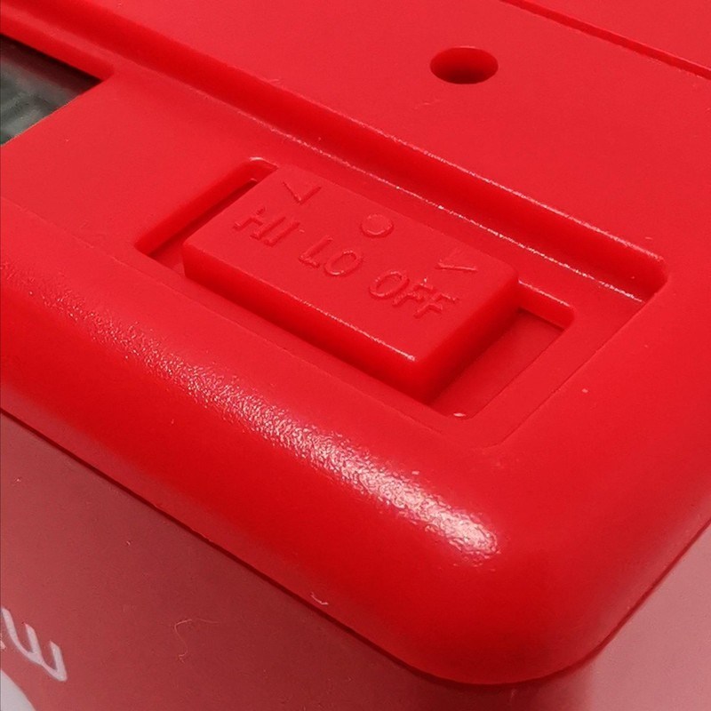 電源スイッチを入れてパワーオン。お知らせ音量は大小を選択できる