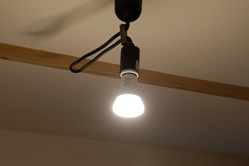 今のところ「Philips Hue」は家全体で5個ある