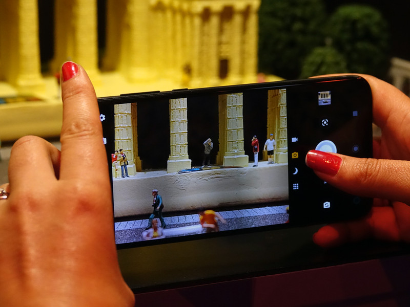 ズームは光学3倍