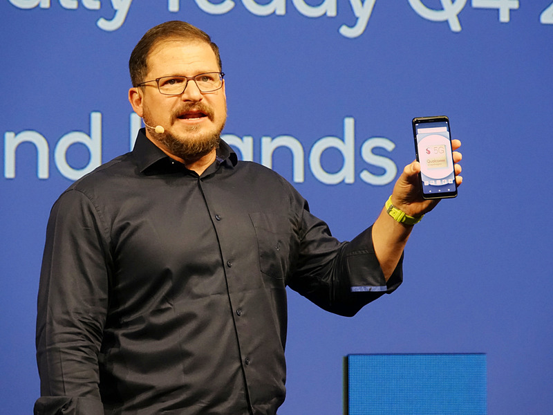 リファレンスモデルを披露したアモン社長