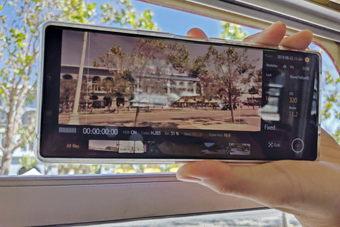Xperia初のトリプルカメラに感じる、楽しさと物足りなさ - ケータイ Watch
