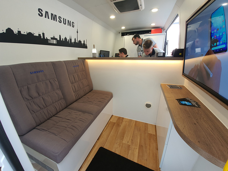 修理時間は1時間。車内で待つこともできる