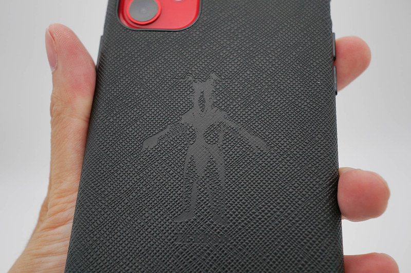 ウルトラマンを最初に倒した最強の怪獣。ゼットン星人の操る侵略兵器。格闘・火力・防御・瞬間移動などあらゆる面で高い能力を持ち、桁違いの強さでウルトラマンに完勝するが、その強さ故に人気も高い