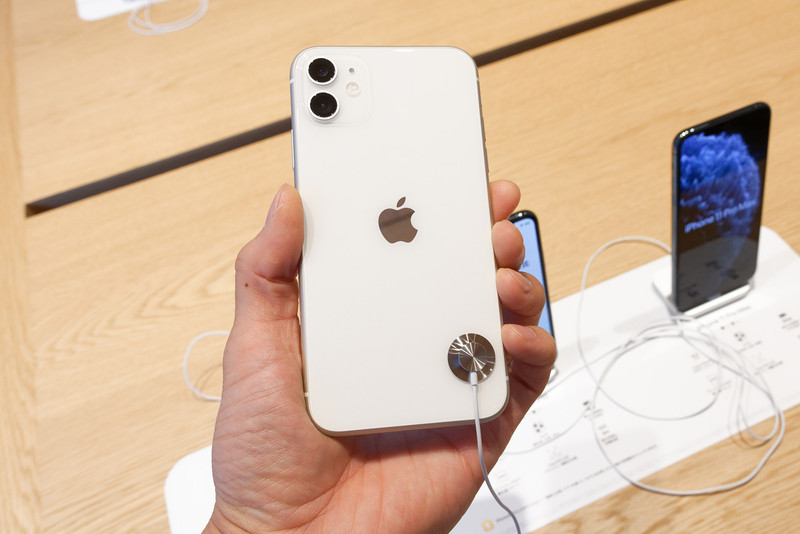 iPhone 11