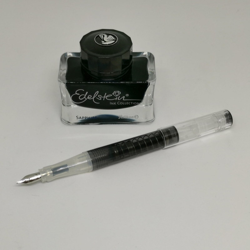 実際にインクを吸い上げてみた。1.5mlなので一般的なカートリッジの2倍の容量になる