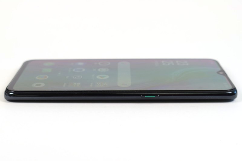 右側面には電源キー